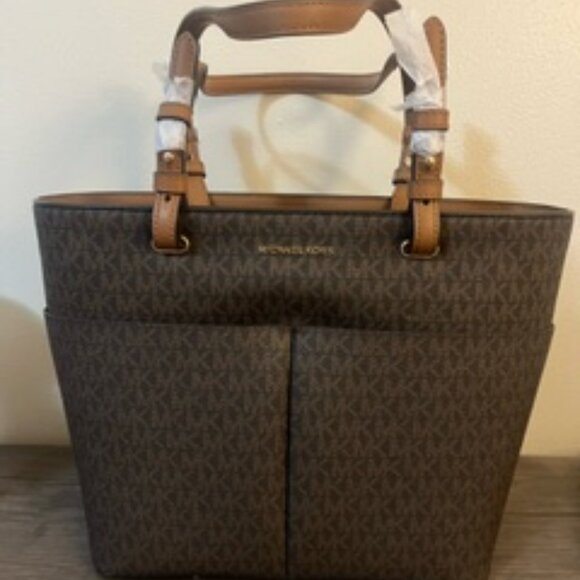 Michael Kors Womens Purse - Picture 1 of 3